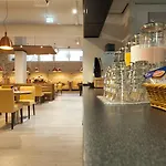 Hotel Kaboom 3*