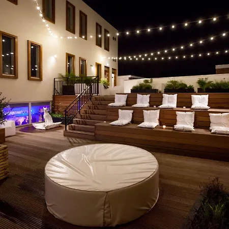 Kaboom Hotel 3*